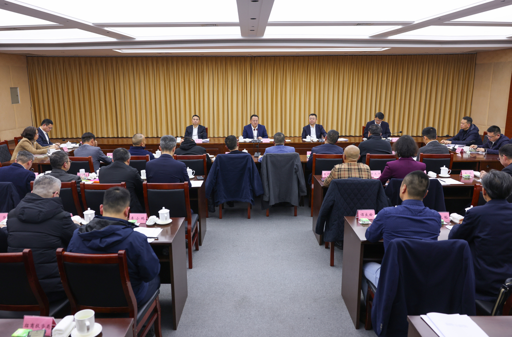 铜梁区2026年新春座谈会召开